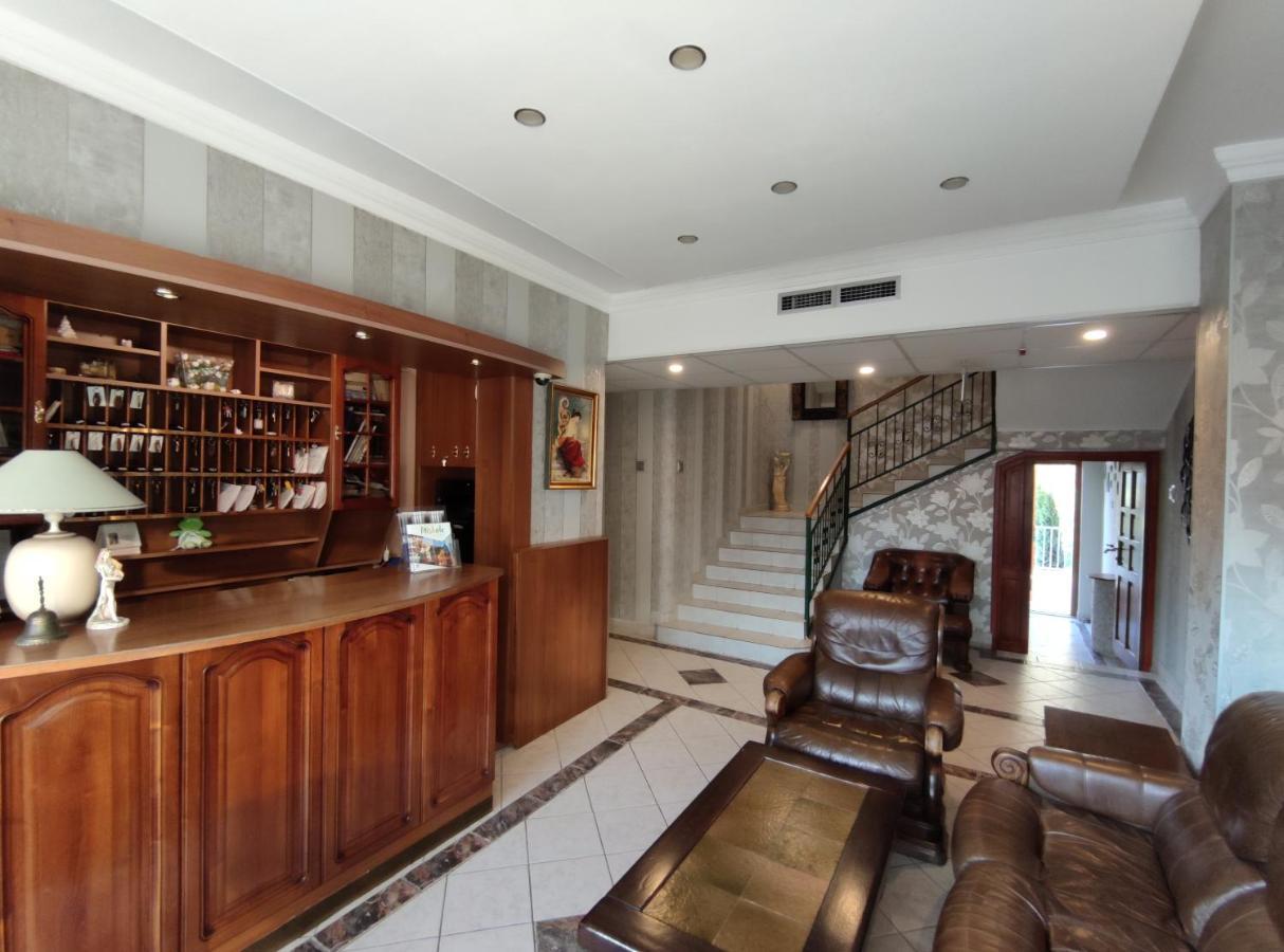 Fortuna Hotel Miskolc Luaran gambar