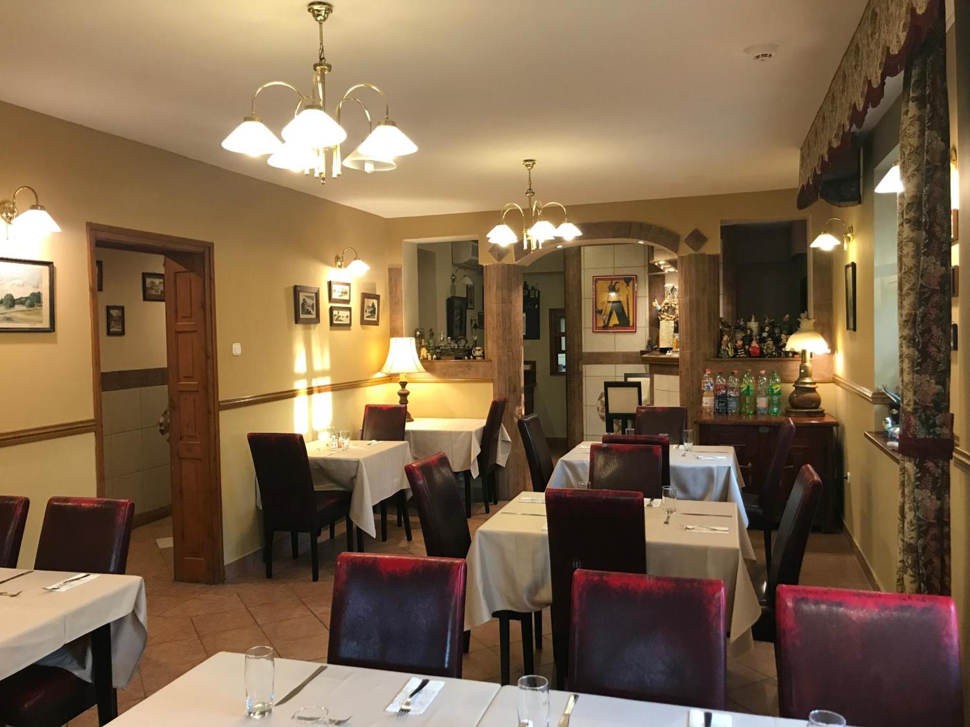 Fortuna Hotel Miskolc Luaran gambar